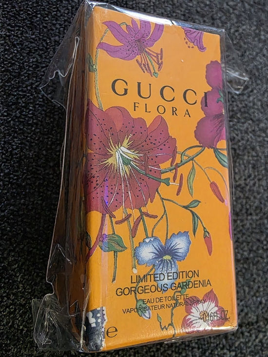 Gucci Accessories - Accessories Subcategory Classification